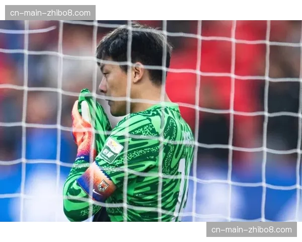 “足球进校园”活动，中超球员担任一日体育老师